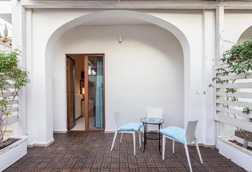 Трехместный Номер Стандарт Interior, Club Azzurro Hotel & Resort