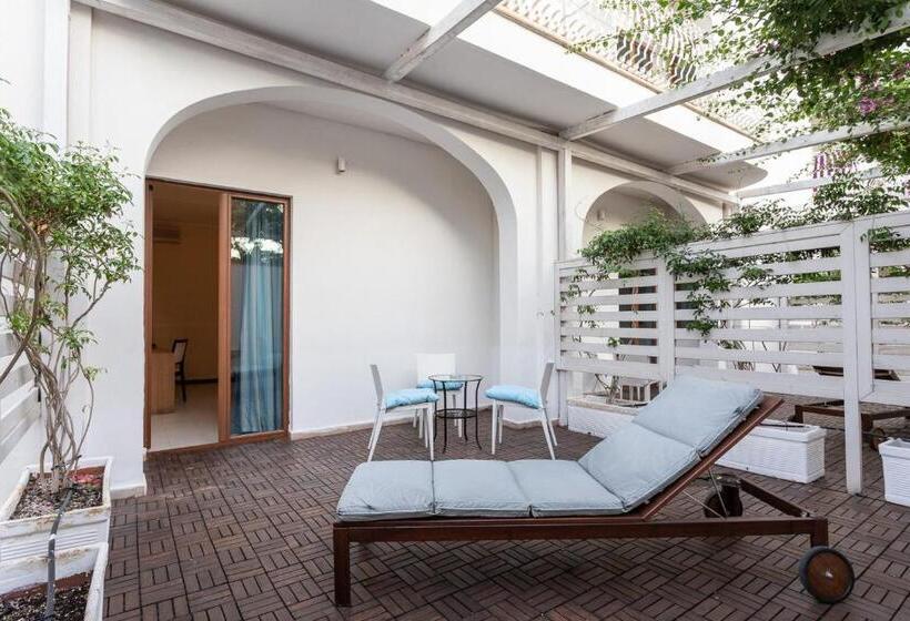 Трехместный Номер Стандарт Interior, Club Azzurro Hotel & Resort