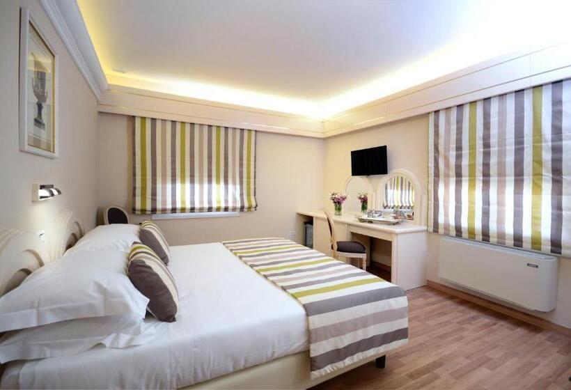 חדר סטנדרט, Grand Hotel Vittoria