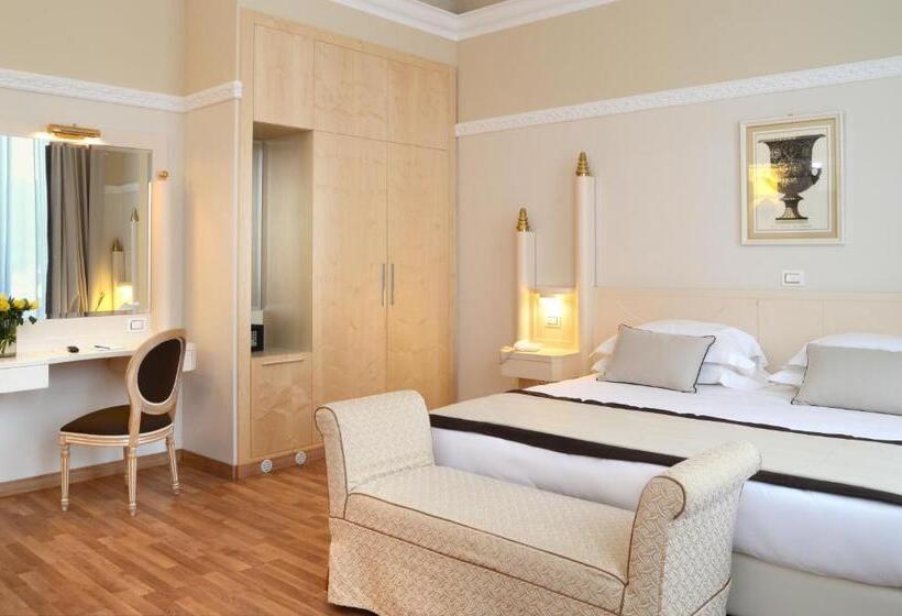 חדר דלוקס, Grand Hotel Vittoria