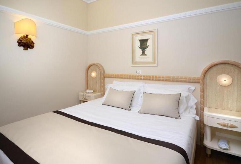 חדר דלוקס, Grand Hotel Vittoria