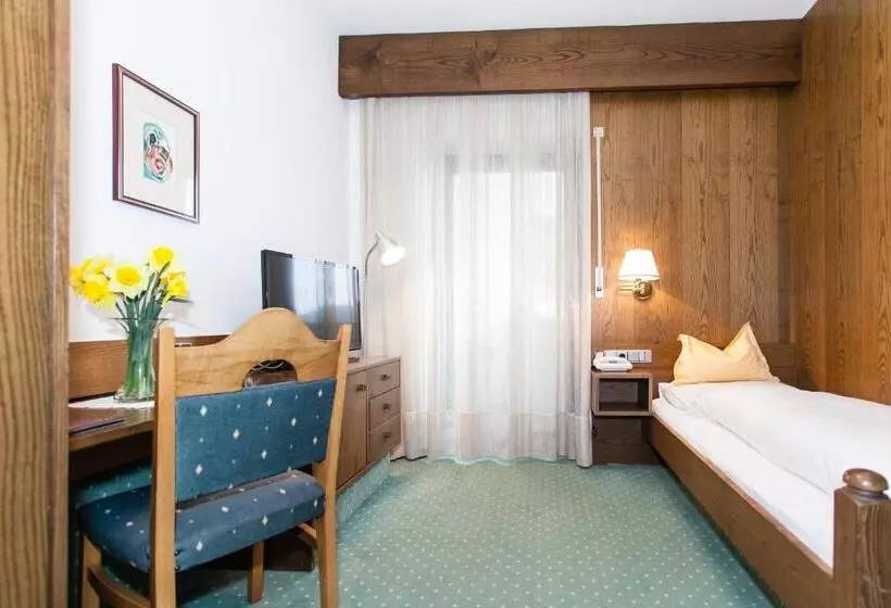 Single Basic Room, Am Wolfgrubenersee