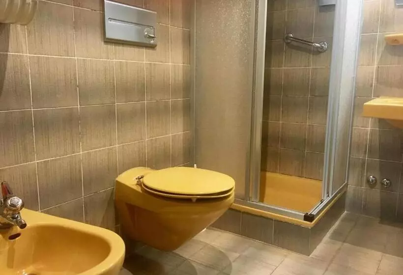 Economy Single Room, Am Wolfgrubenersee