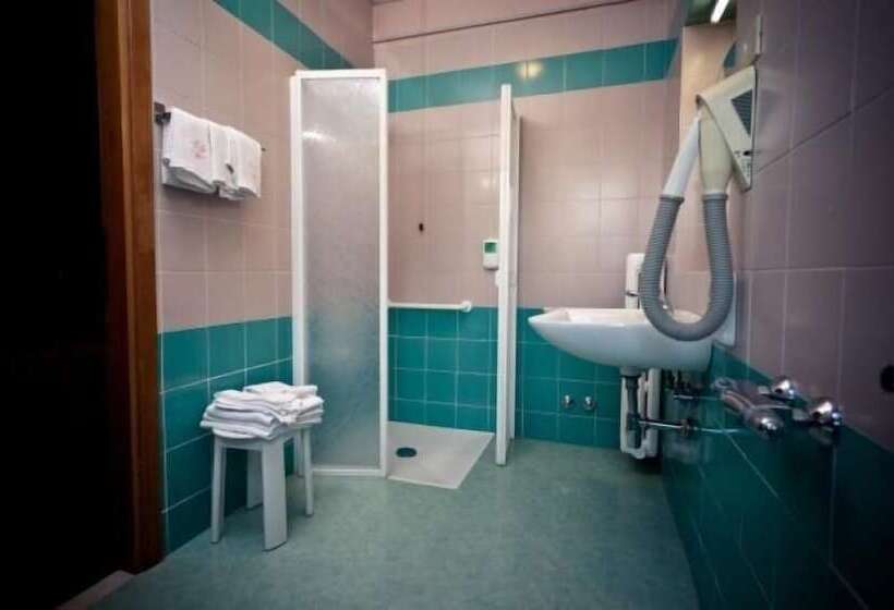 اتاق استاندارد یک نفره, Phi Hotel Ambra