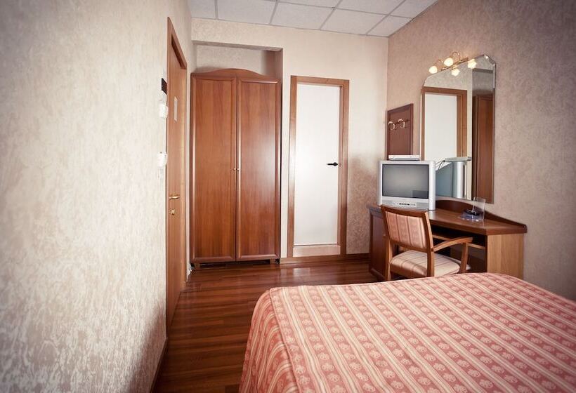 اتاق استاندارد یک نفره, Phi Hotel Ambra