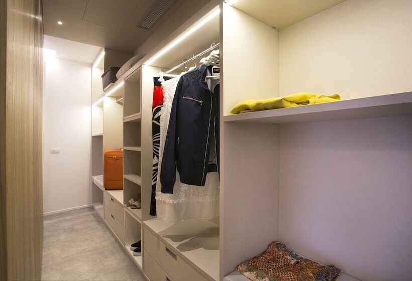 غرفة ديلوكس, Astoria Suite