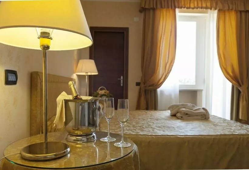 スーペリアールーム, Bluebay Colle Della Trinità Perugia