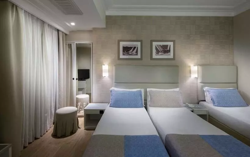 コンフォートルーム, Bw Signature Collection Hotel Paradiso