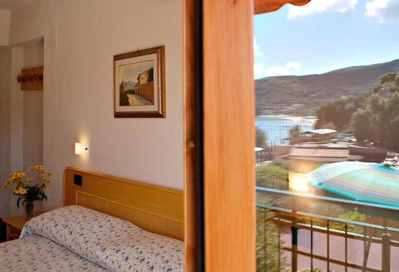 带海景的标准房, Danila