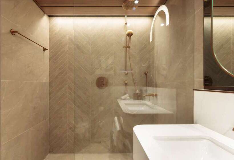 اتاق سوپریور با تخت بزرگ, De Bonart Naples Curio Collection By Hilton