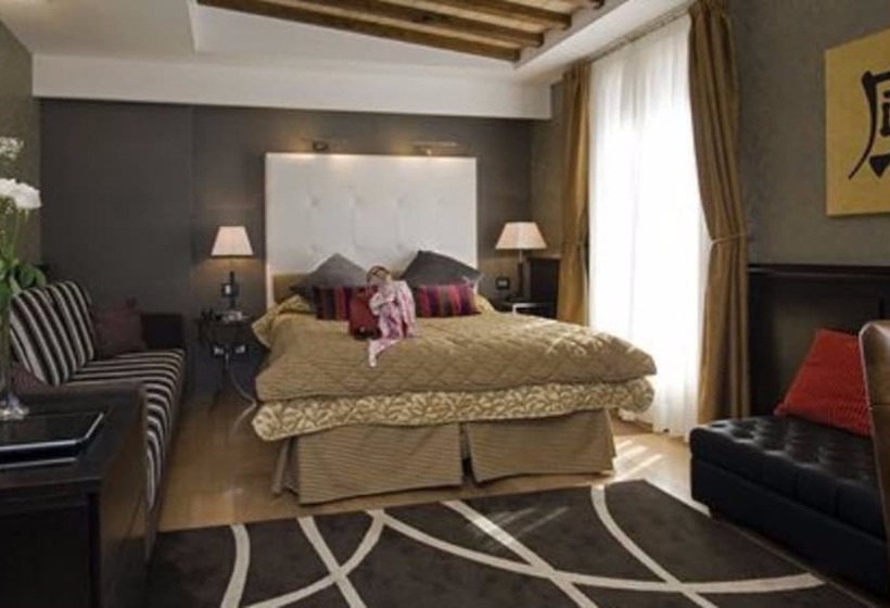 סוויטת ג'וניור, Duca D Alba Hotel   Chateaux & Hotels Collection