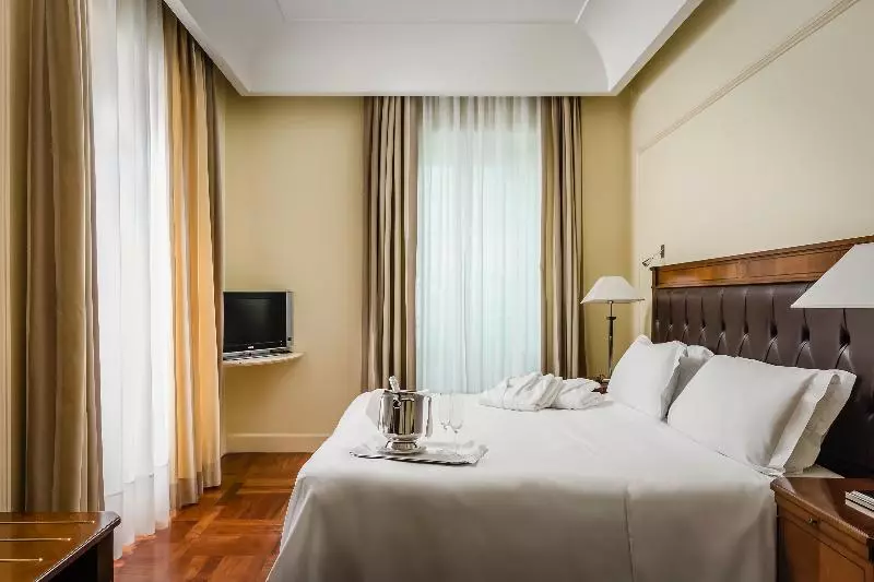 سوییت جونیور, Eurostars Centrale Palace