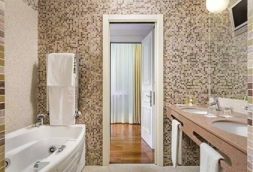سوئیت پرزیدنت, Eurostars Centrale Palace