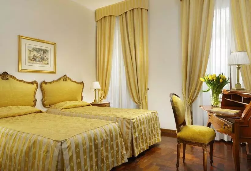 Classic Room, Forum