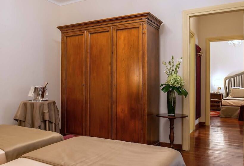 Camera Familiare, Forum