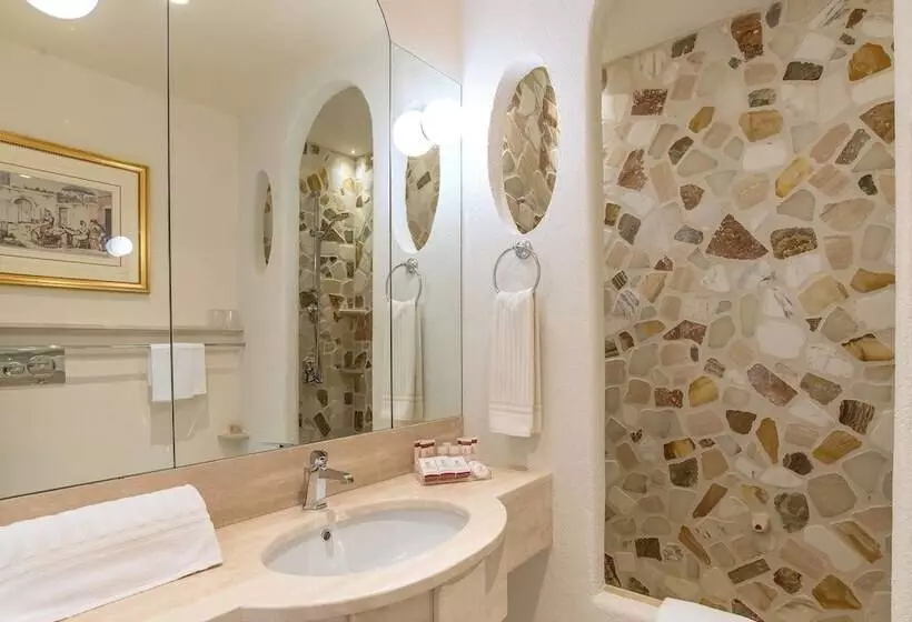 Suite Junior, Forum