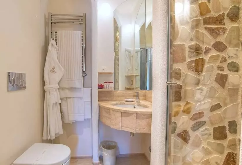 Suite Junior, Forum