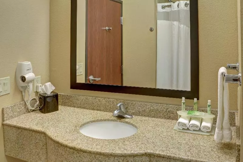 Classic Room, Forum