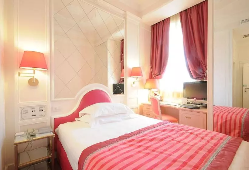 اتاق استاندارد یک نفره, Grand Hotel Des Bains