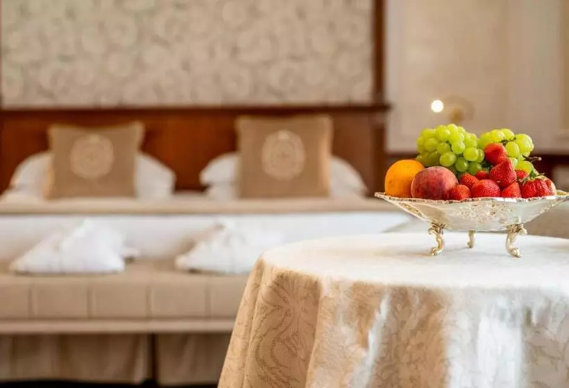 Superior suite with balcony, Grand Hotel Terme & Spa