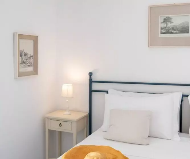 バルコニーつきオーシャンビュースーペリアルーム, Grand Hotel Tritone