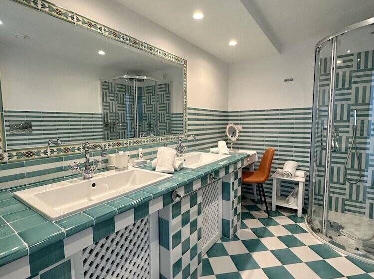 Люкс Вид на Море, Grand Hotel Tritone