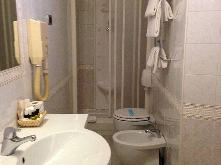 اتاق استاندارد یک نفره, Hiberia