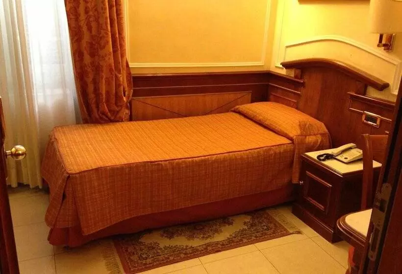 اتاق استاندارد یک نفره, Hiberia