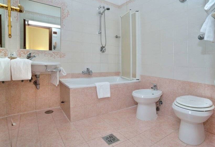 חדר סטנדרט נוף לעיר, Hiberia