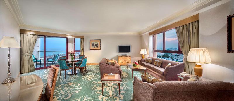 غرفة قياسية ثلاثية, Hiberia