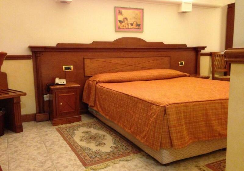 חדר קלאסי, Hiberia