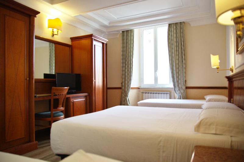 غرفة قياسية رباعية, Hiberia