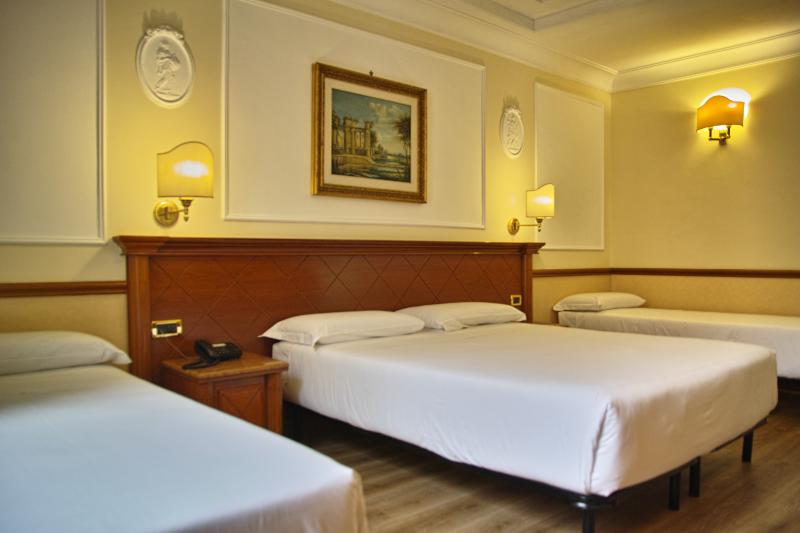 חדר סטנדרט לארבעה, Hiberia