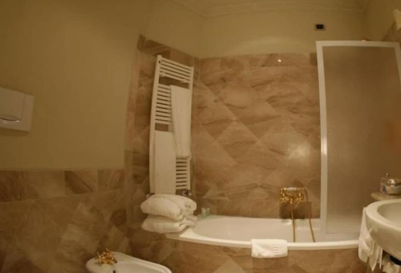 标准间, Il Sole Di Ranco