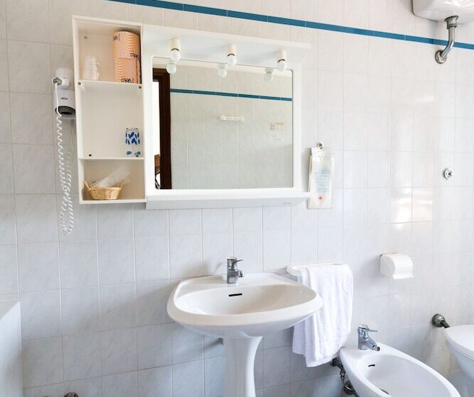 غرفة قياسية فردية, Krizman