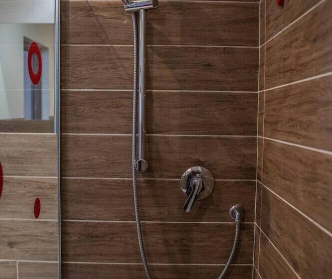 스탠다드 스튜디오, Mediterraneo