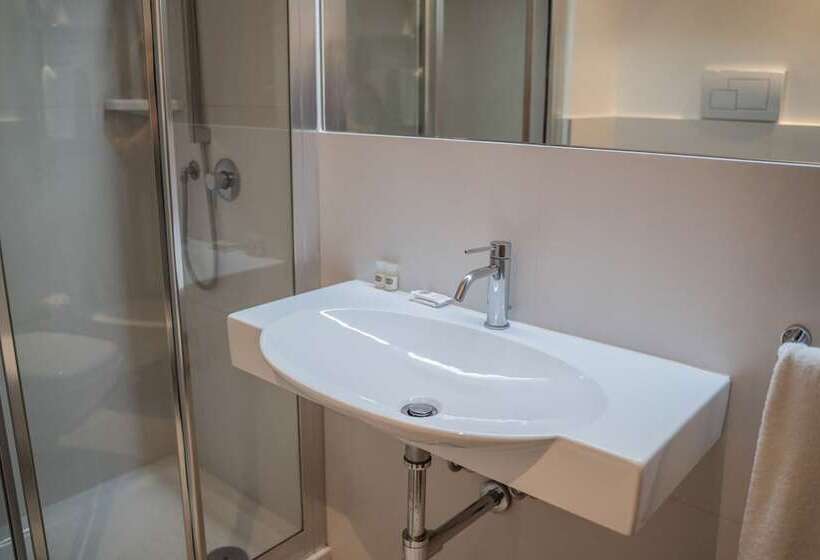 수피리어 룸, Mediterraneo