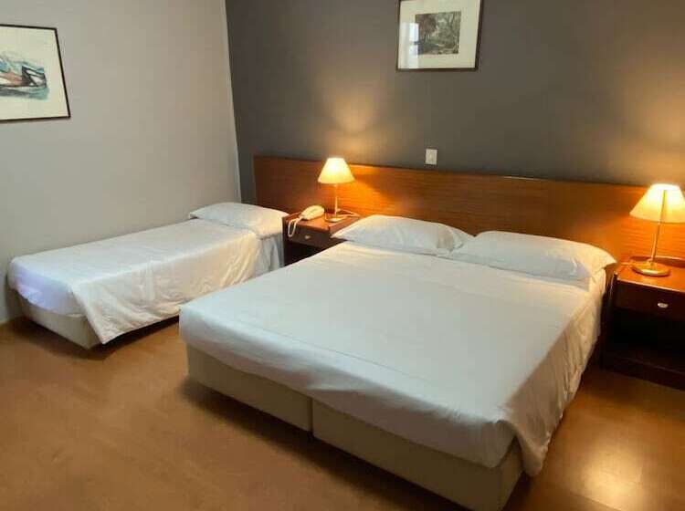 이코노미 트리플 룸, Mediterraneo