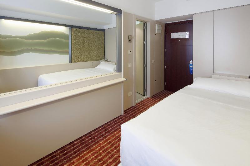 Pokój Standard Jednoosobowy, NH Collection Roma Centro