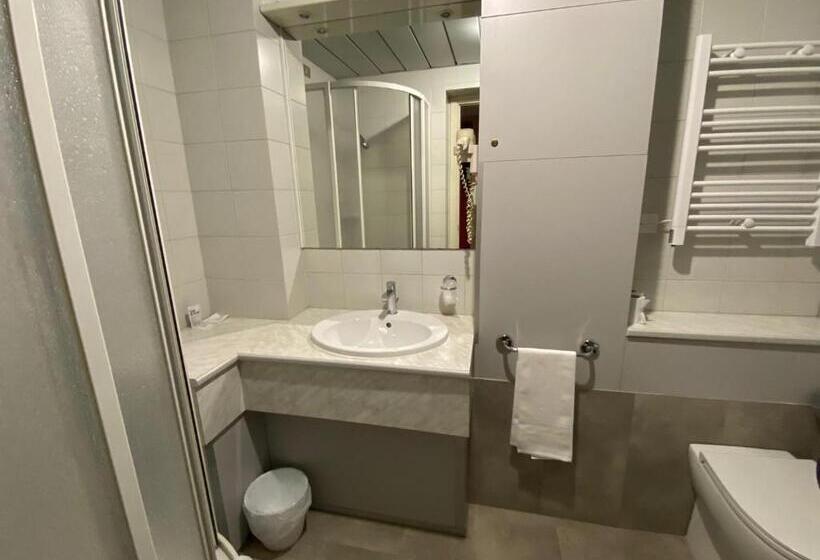 スタンダードルーム, Palace Del Conero