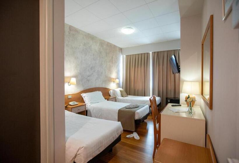 スタンダードトリプルルーム, Palace Del Conero