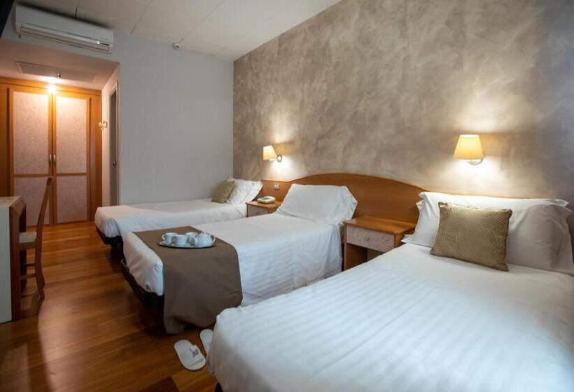 スタンダードトリプルルーム, Palace Del Conero