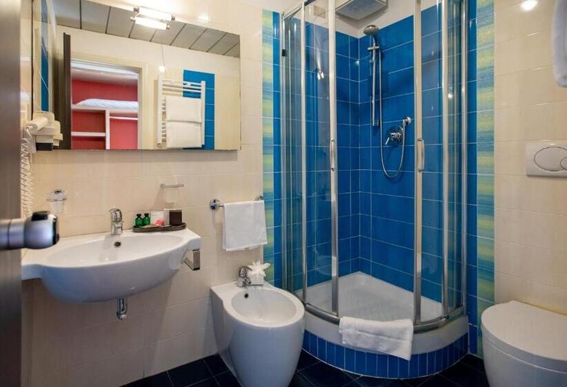 キングサイズベッドのスタンダードルーム, Palace Del Conero