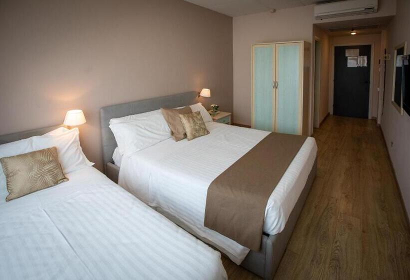 コンフォートトリプルルーム, Palace Del Conero