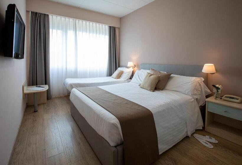 コンフォートトリプルルーム, Palace Del Conero