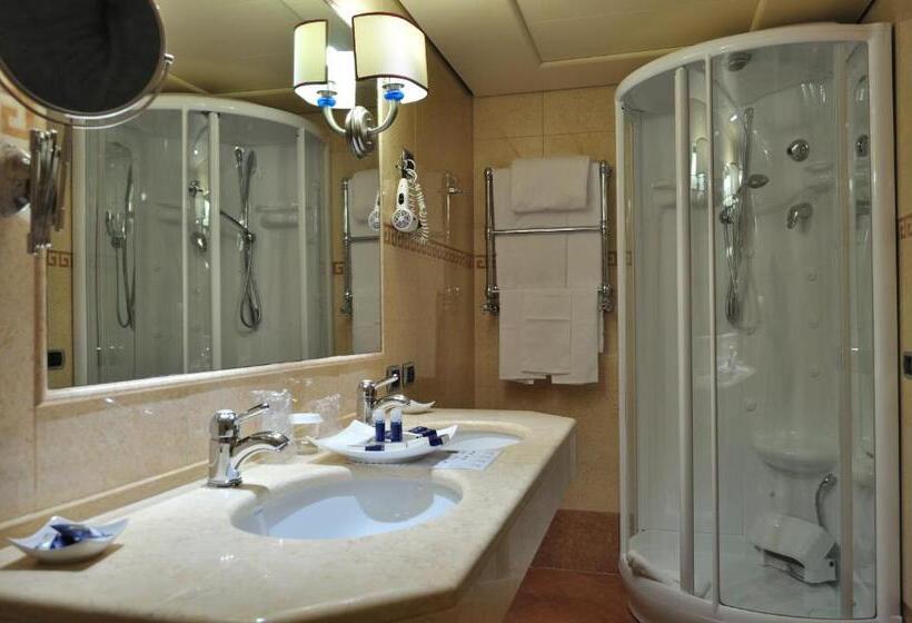 اتاق سوپریور, Pineta Palace