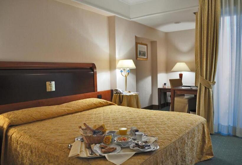 اتاق سوپریور, Pineta Palace