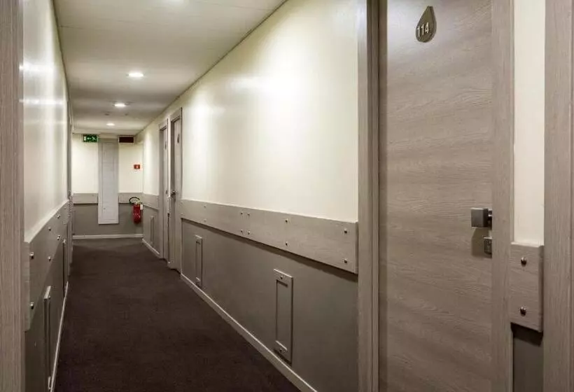 Comfort Triple Room
