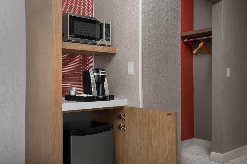 اتاق راحتی سه تخته, Pineta Palace