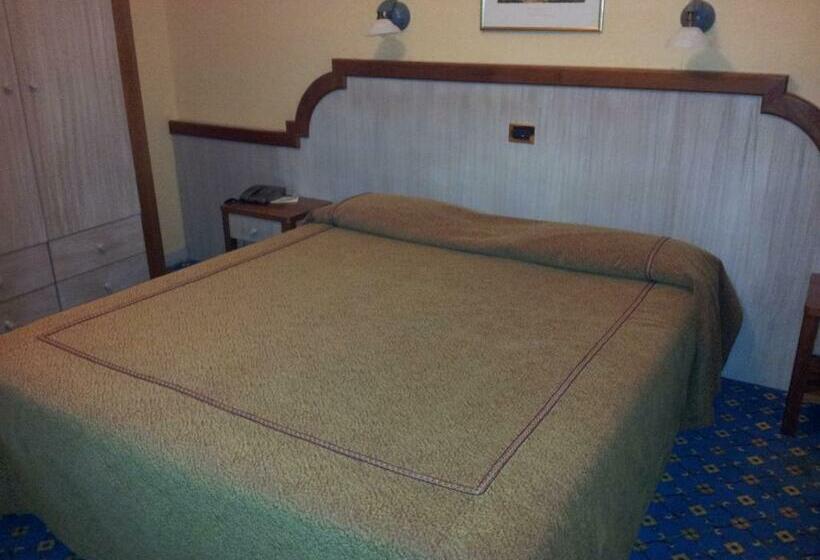 Классический Номер, Promenade